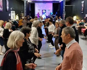 Retro Cocktail - Après-midi dansante à Foyer des Campagnes à POUSSAN