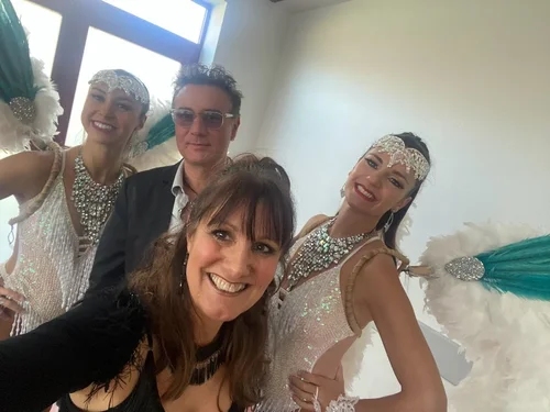 Chanteur, Chanteuse, Danseuses, Spectacle, repas dansant, ainés, retro, 1001 Ladies